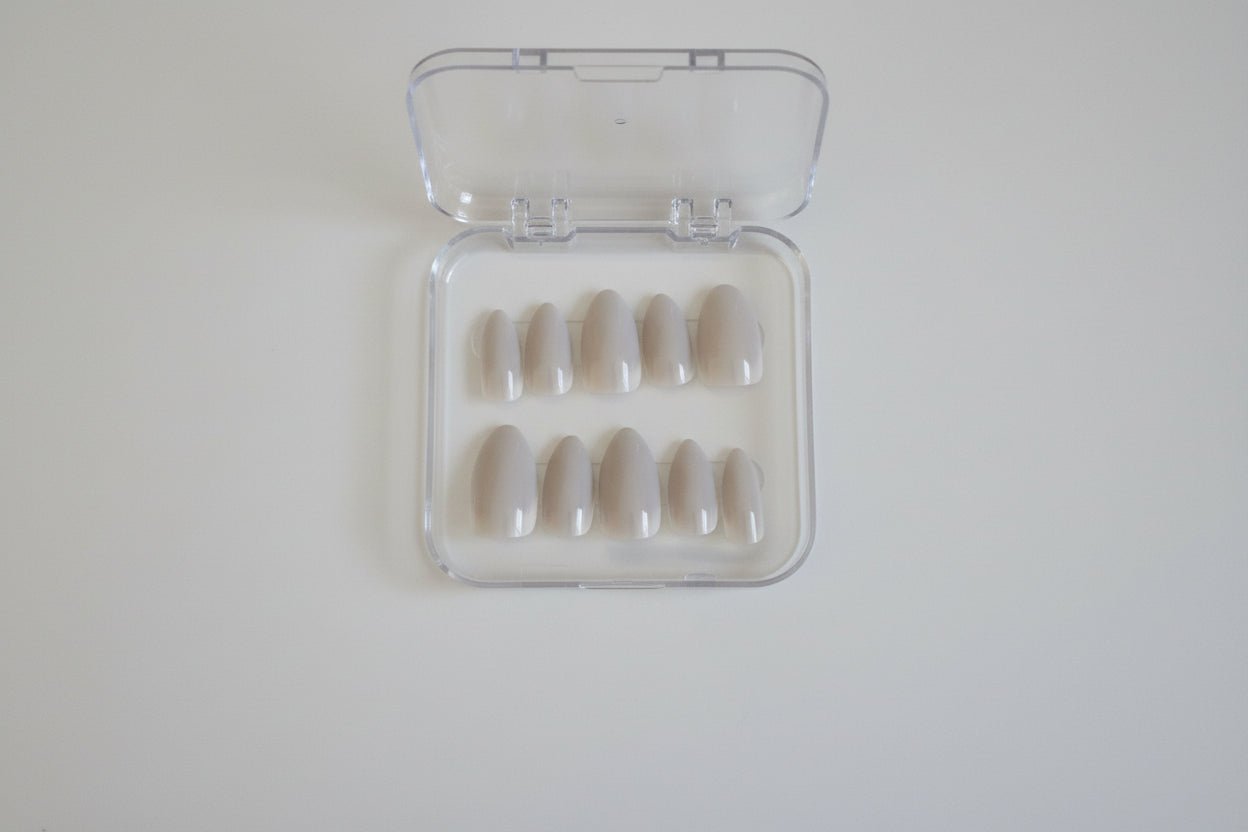Pearl white press on nails - Tula Rose